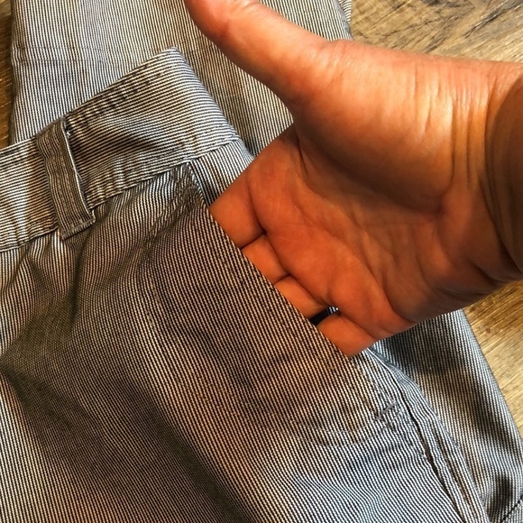 IZOD Pinstripe Cargo Capri Pants - Picture 8 of 9